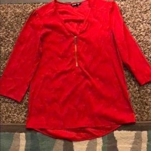 Red Express 3/4 sleeve top